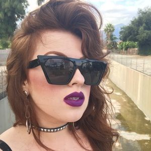 Meet your Posher, Christina